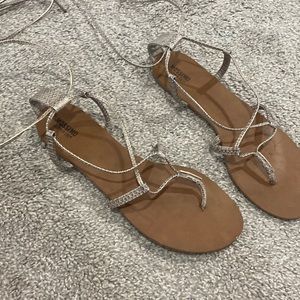 Sandals that lace up on your leg